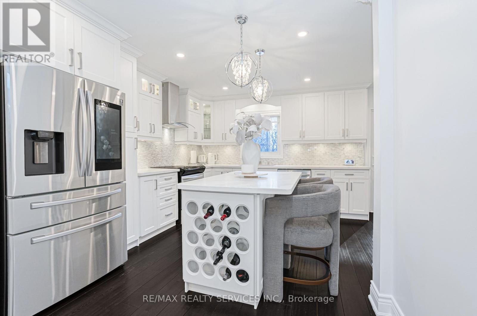 18 Creekview Court, Brampton, Ontario  L6Z 3Y2 - Photo 12 - W12884746