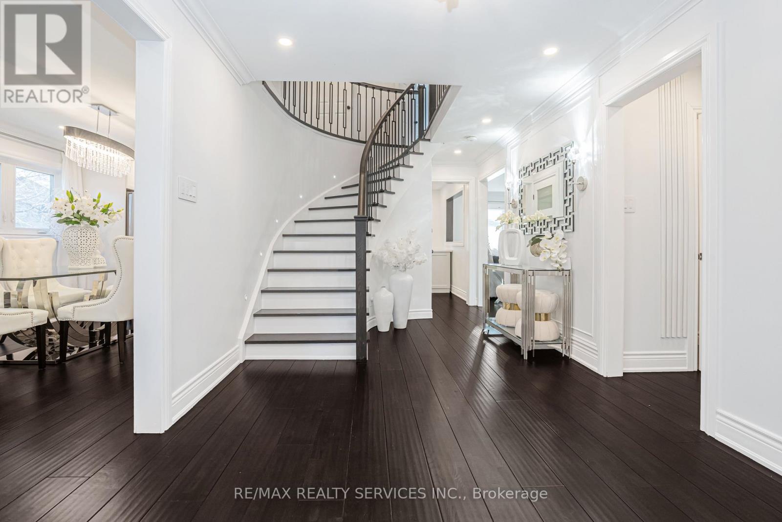 18 Creekview Court, Brampton, Ontario  L6Z 3Y2 - Photo 19 - W12884746