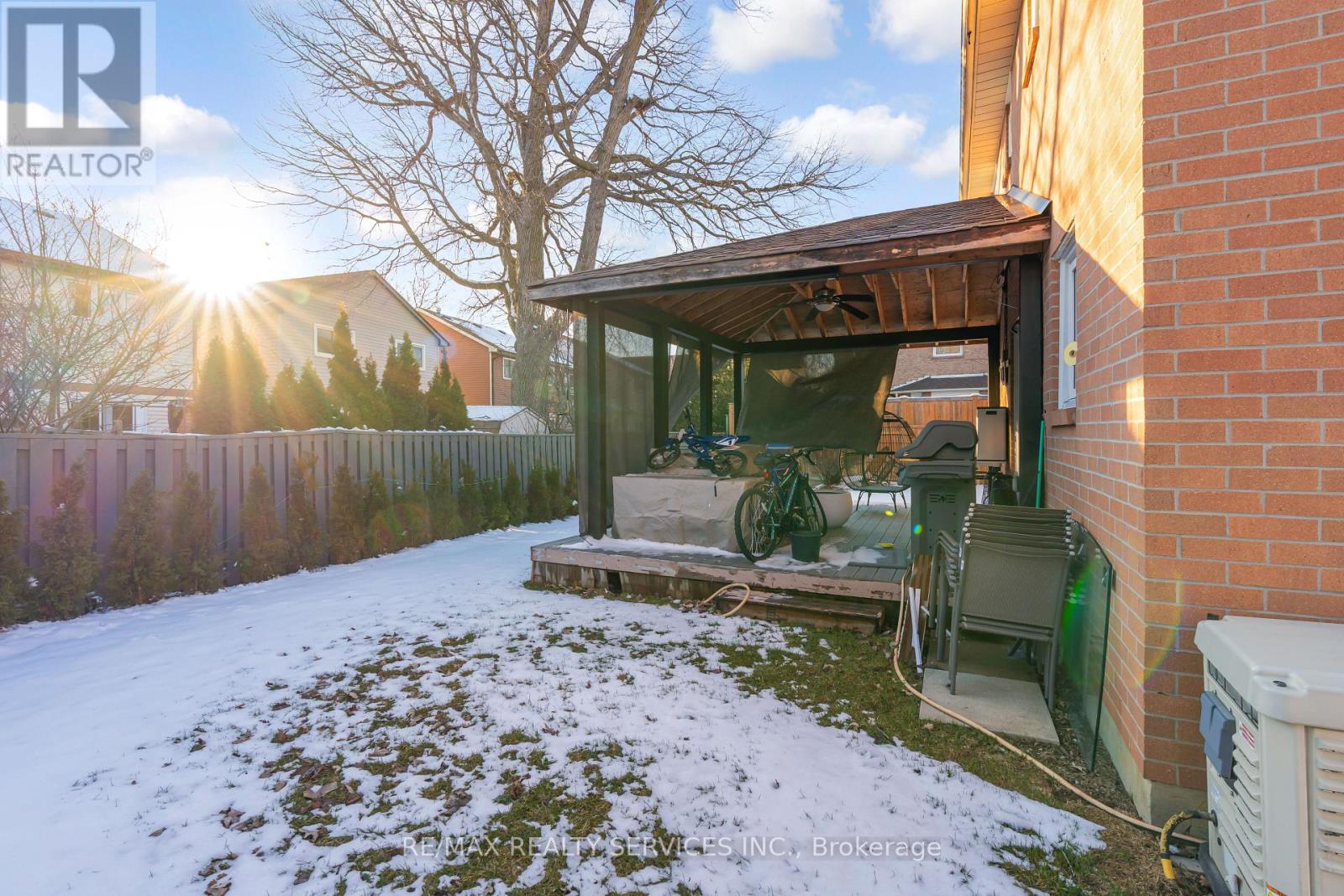 18 Creekview Court, Brampton, Ontario  L6Z 3Y2 - Photo 46 - W12884746