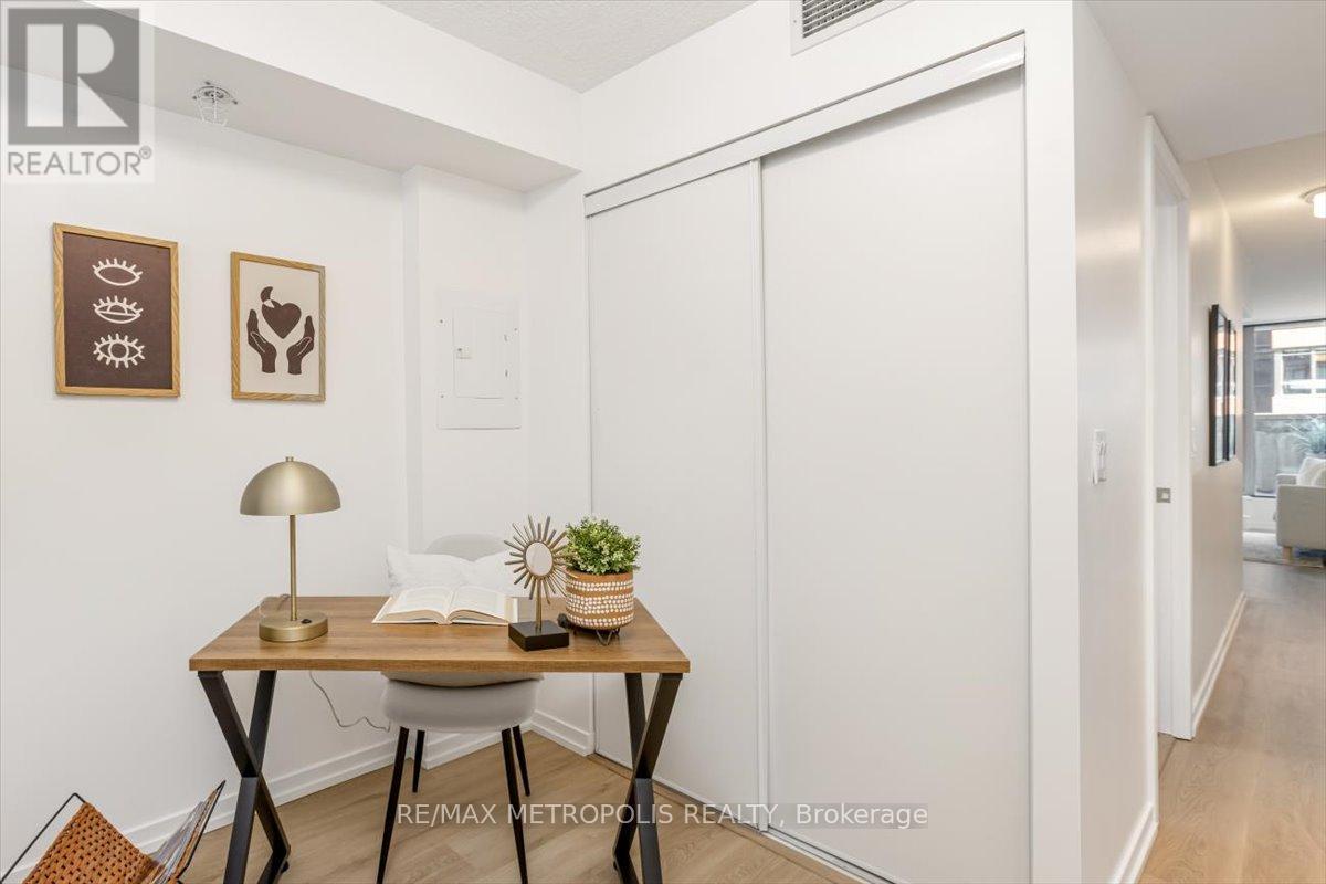 906e - 36 Lisgar Street, Toronto (Little Portugal), Ontario  M6J 0C7 - Photo 11 - C12884762