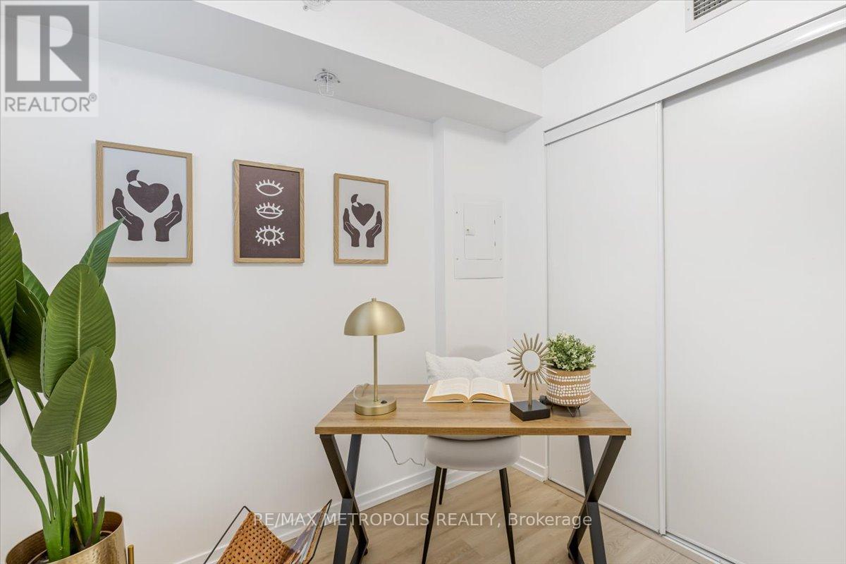 906e - 36 Lisgar Street, Toronto (Little Portugal), Ontario  M6J 0C7 - Photo 12 - C12884762