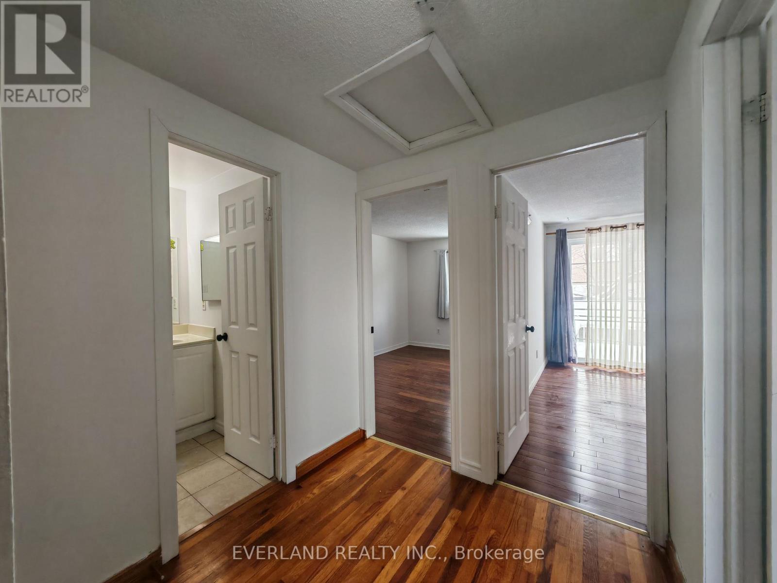 18 Camberley Court, Toronto (Malvern), Ontario  M1B 2S6 - Photo 10 - E12884760