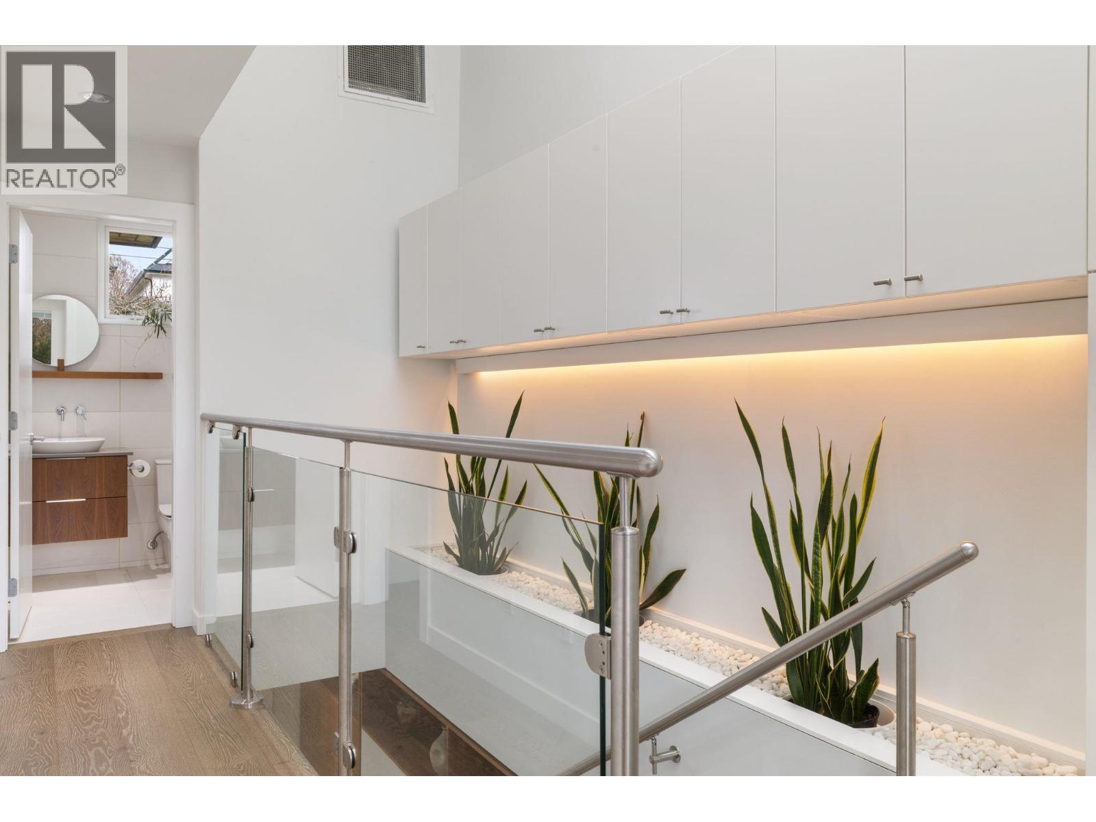 1928 Templeton Drive, Vancouver, British Columbia  V5N 4W1 - Photo 17 - R3099837