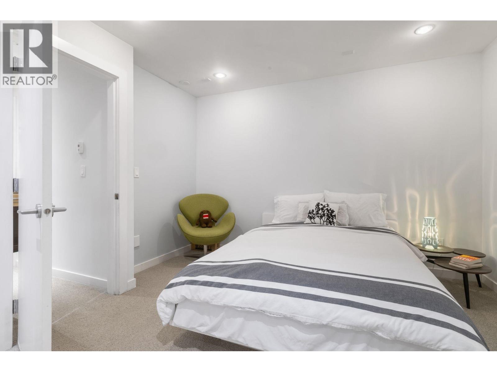 1928 Templeton Drive, Vancouver, British Columbia  V5N 4W1 - Photo 29 - R3099837