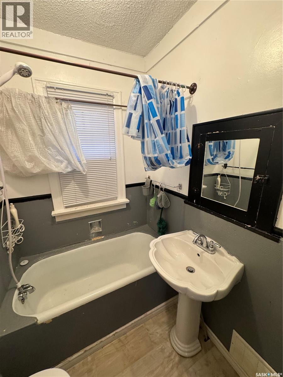 1425 Elphinstone Street, Regina, Saskatchewan  S4T 3M7 - Photo 13 - SK030175