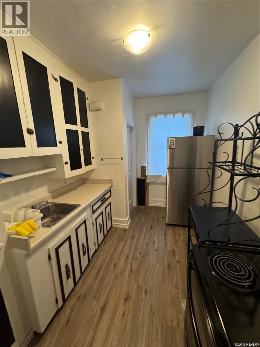 1425 Elphinstone Street, Regina, Saskatchewan  S4T 3M7 - Photo 8 - SK030175