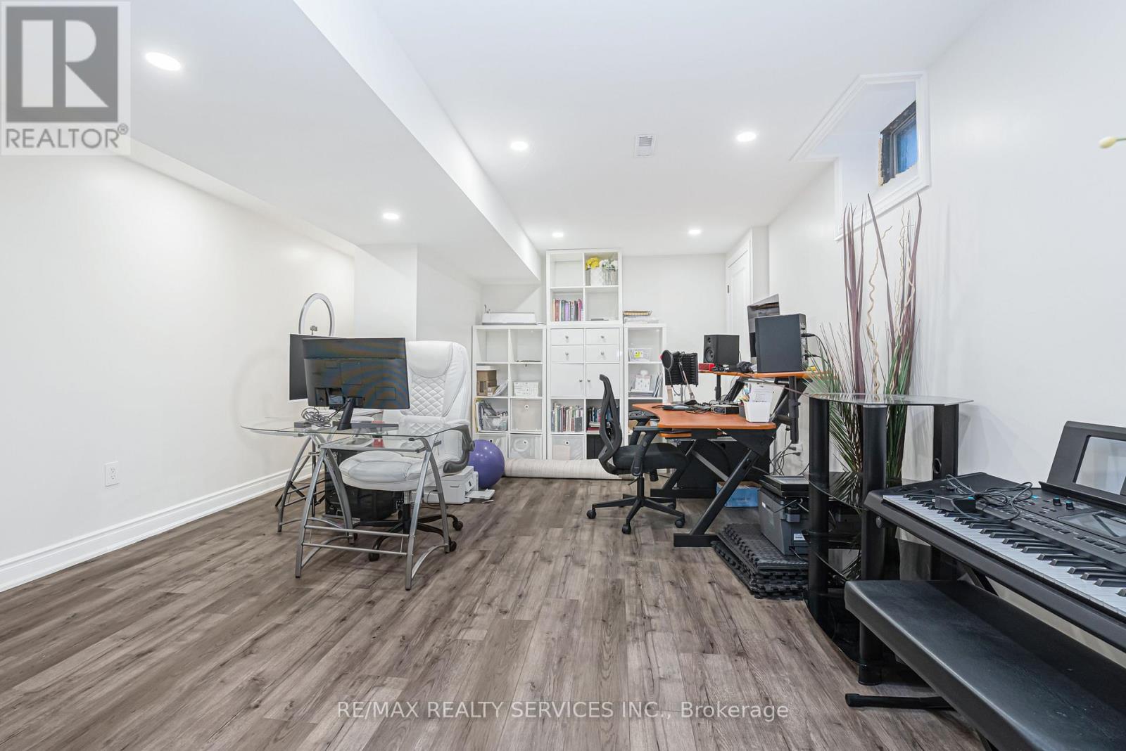 18 Creekview Court, Brampton, Ontario  L6Z 3Y2 - Photo 34 - W12884746