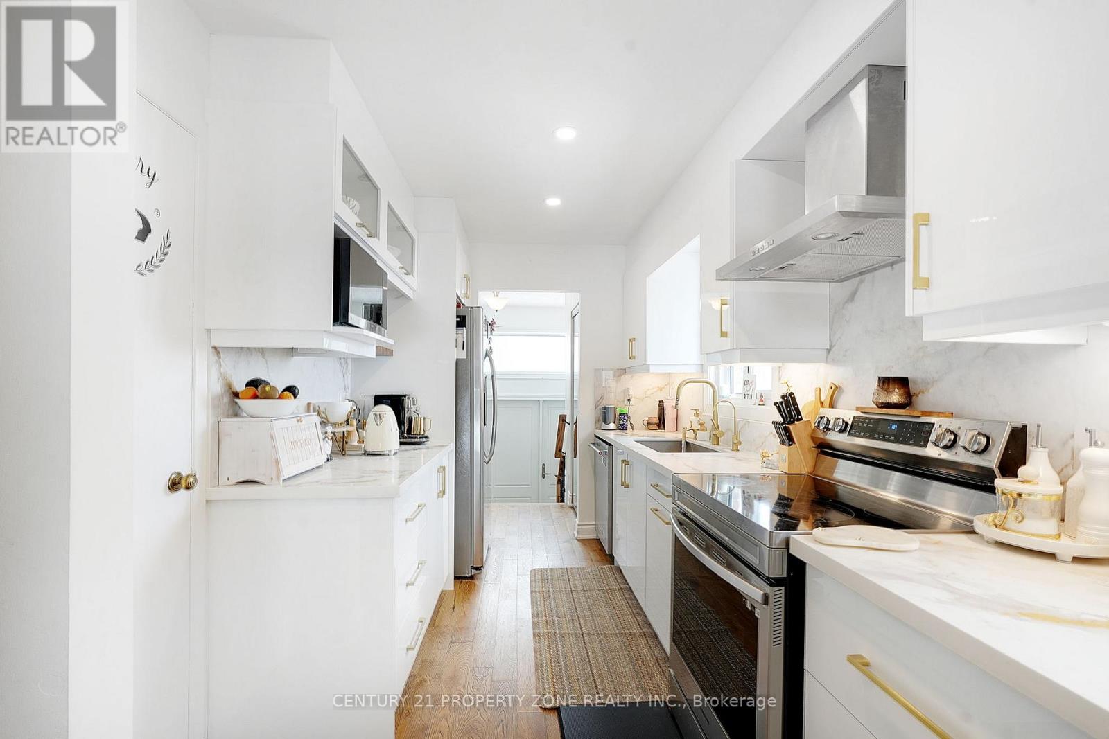 7160 Bendigo Circle, Mississauga, Ontario L5N 1Z5 - Photo 9 - W12884752