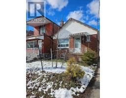 32 BELGRAVIA AVENUE, Toronto, Ontario