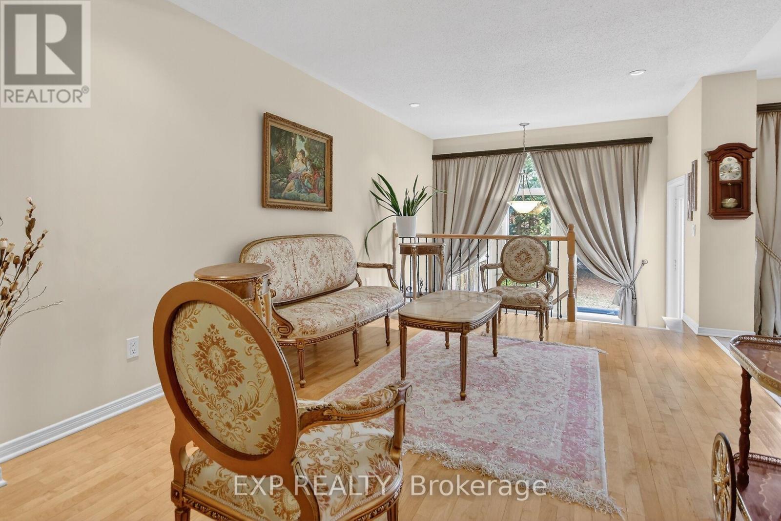 304 Goldridge Drive, Ottawa, Ontario  K2T 1L1 - Photo 16 - X12874134