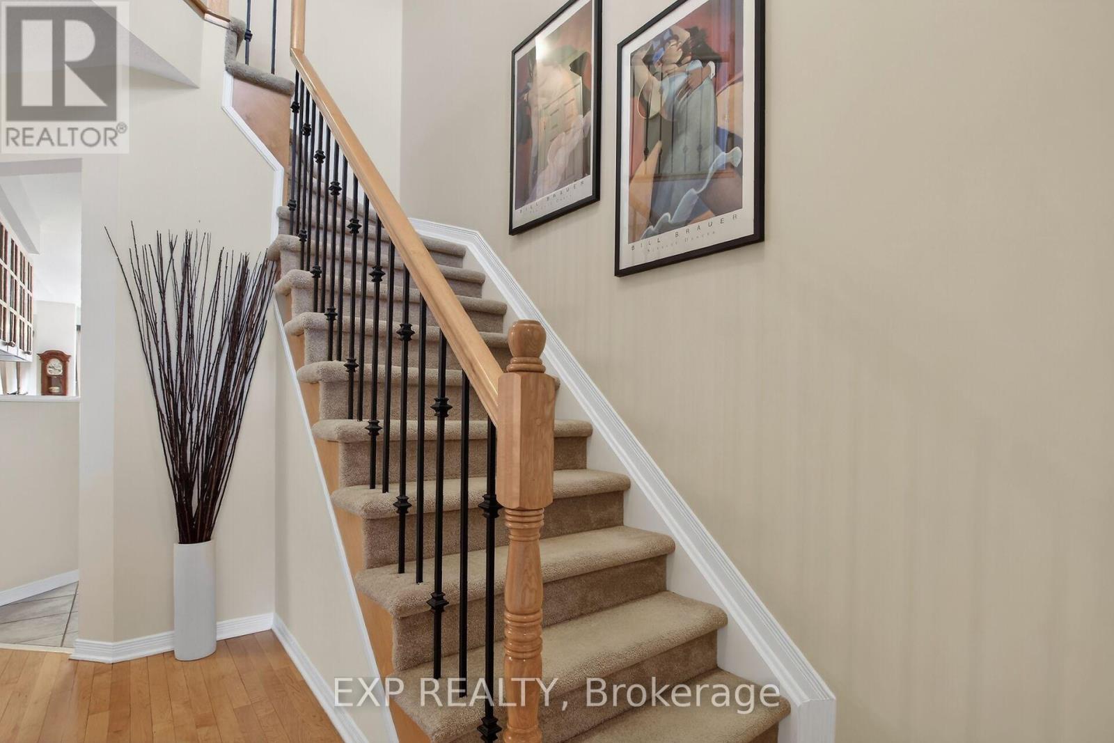 304 Goldridge Drive, Ottawa, Ontario  K2T 1L1 - Photo 25 - X12874134