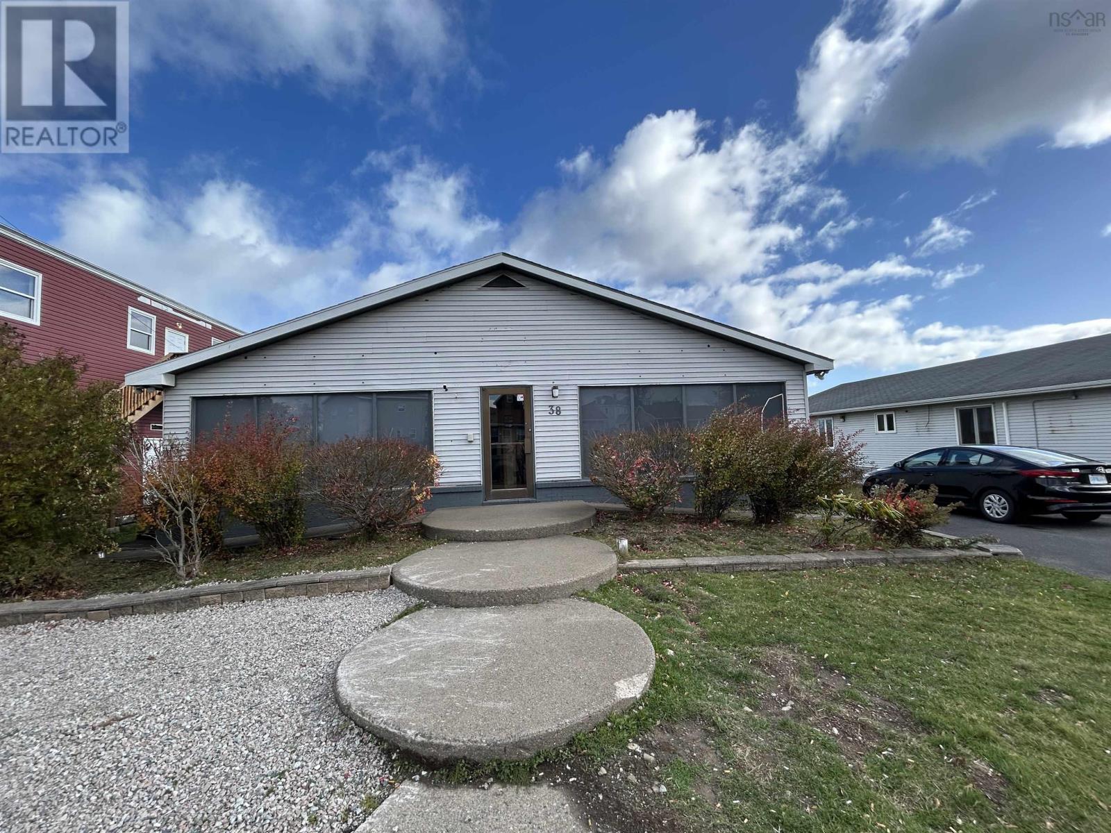 38 McKeen Street, Glace Bay, Nova Scotia