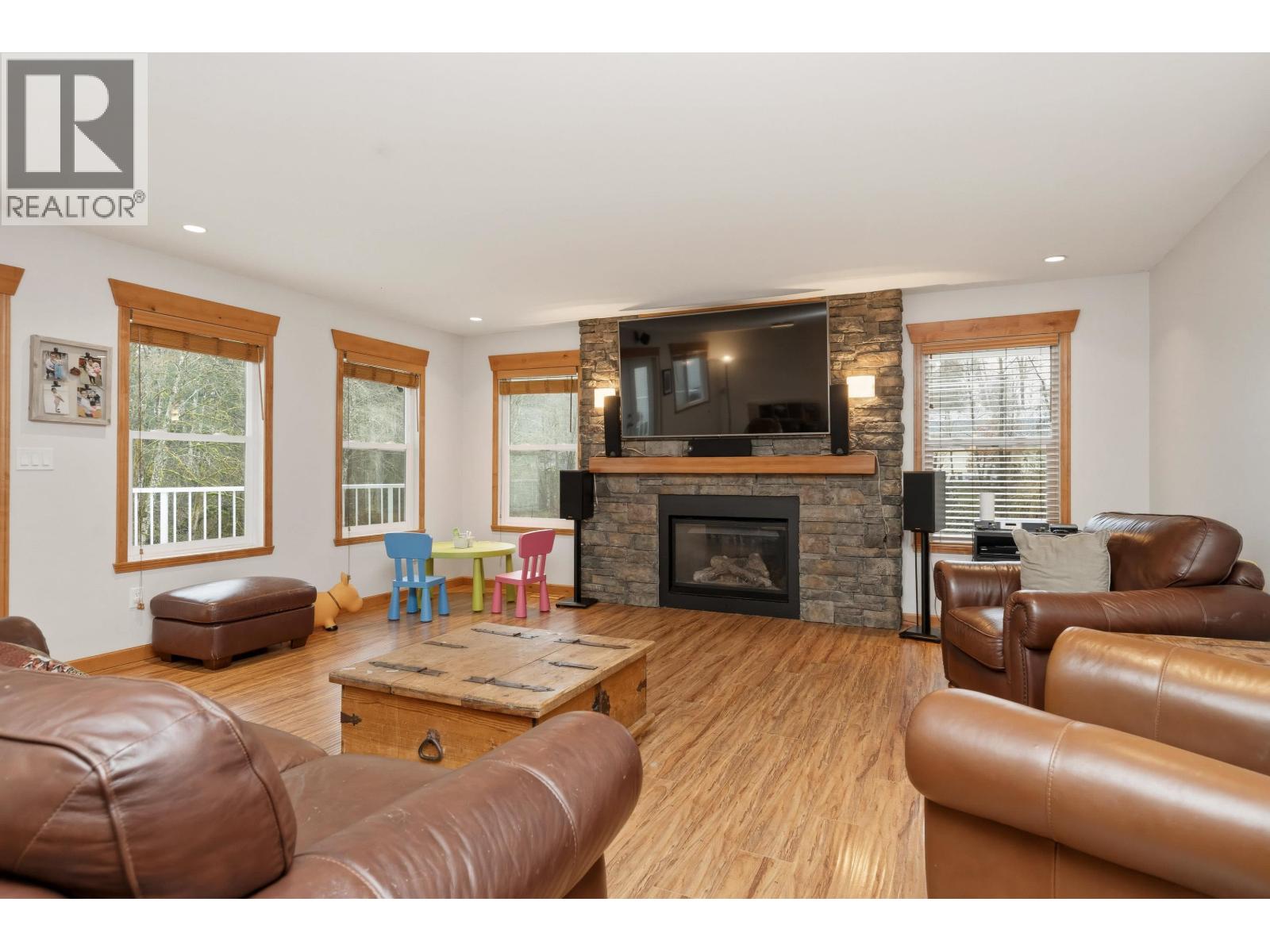 25700 116 Avenue, Maple Ridge, British Columbia  V4R 1Z6 - Photo 14 - R3099118