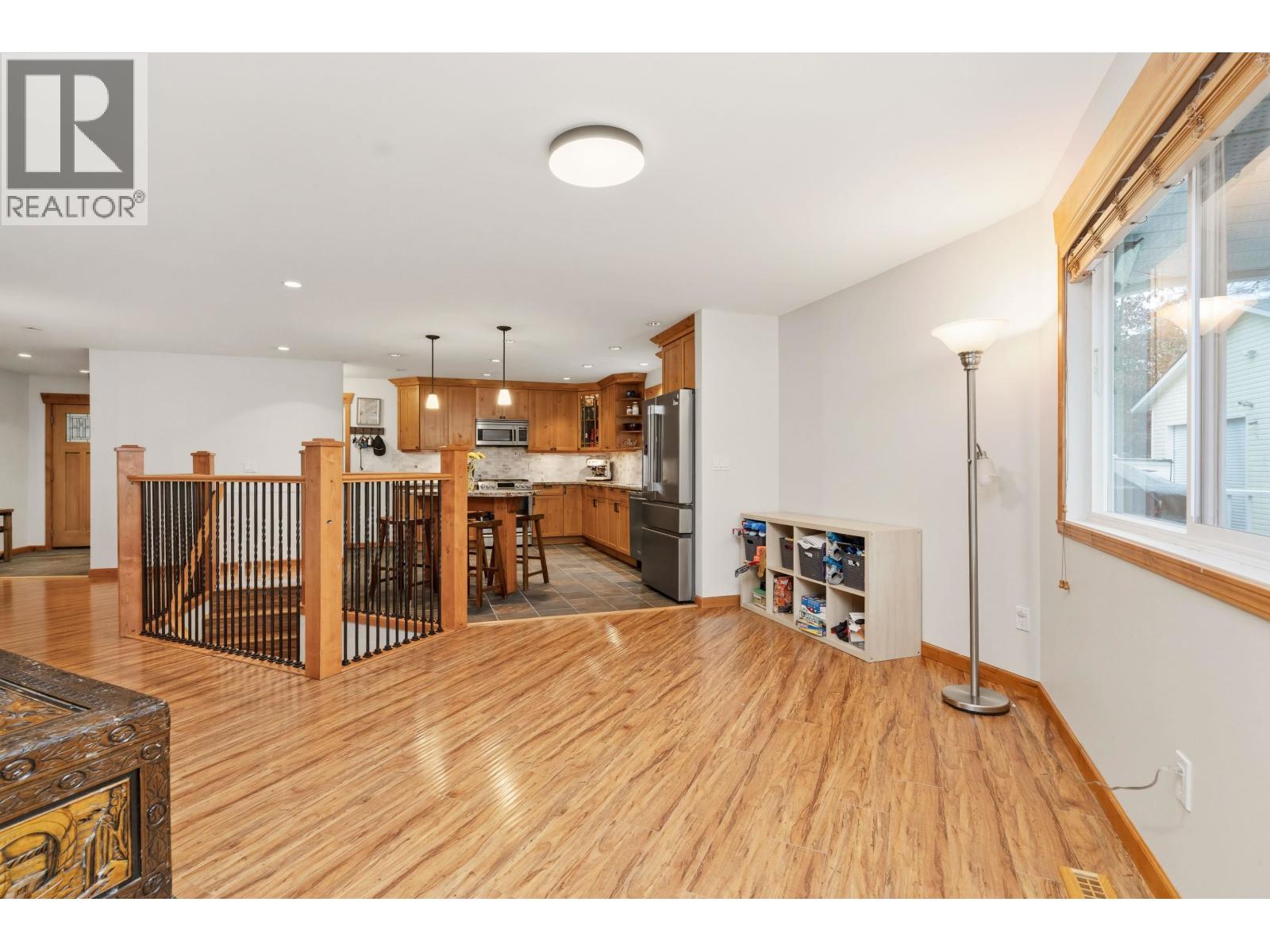 25700 116 Avenue, Maple Ridge, British Columbia  V4R 1Z6 - Photo 9 - R3099118