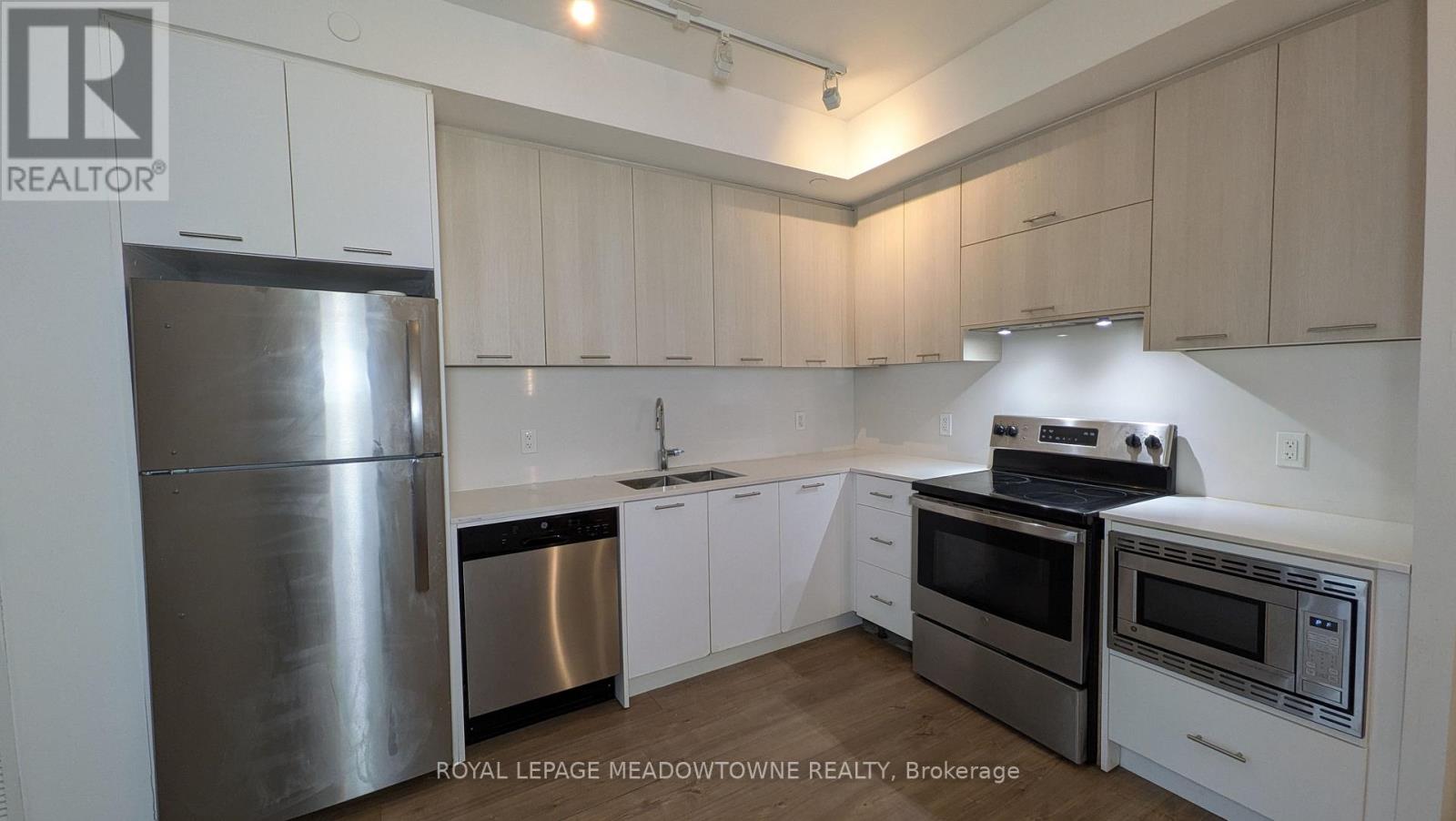 201 - 180 Veterans Drive, Brampton (Northwest Brampton), Ontario  L7A 0B6 - Photo 6 - W12884700