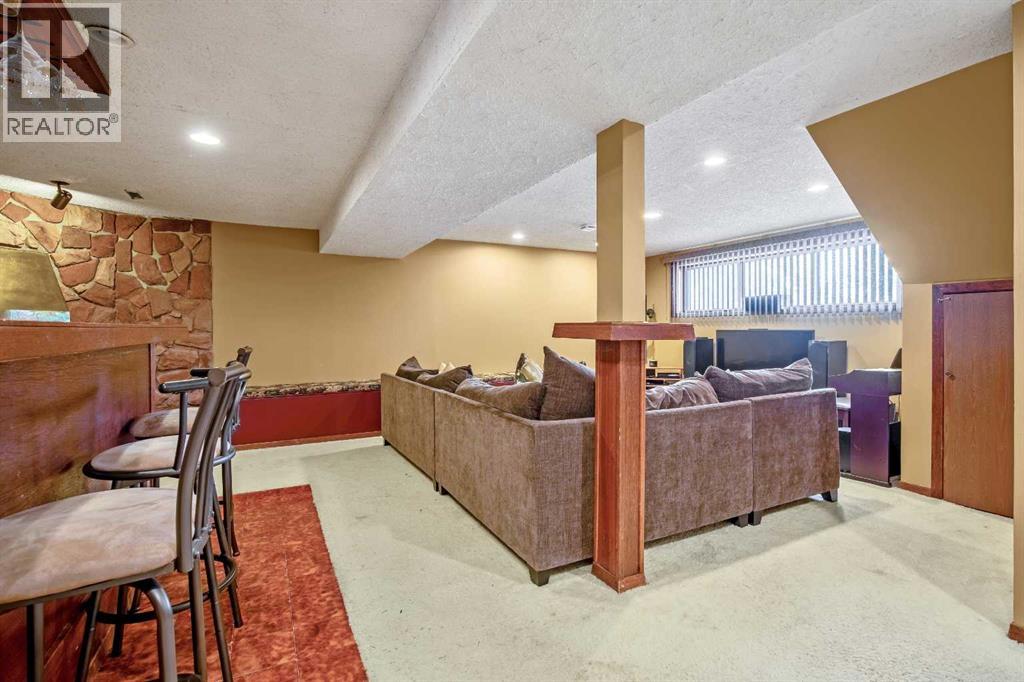 427 Queen Anne Way Se, Calgary, Alberta  T2J 4R8 - Photo 19 - A2292763