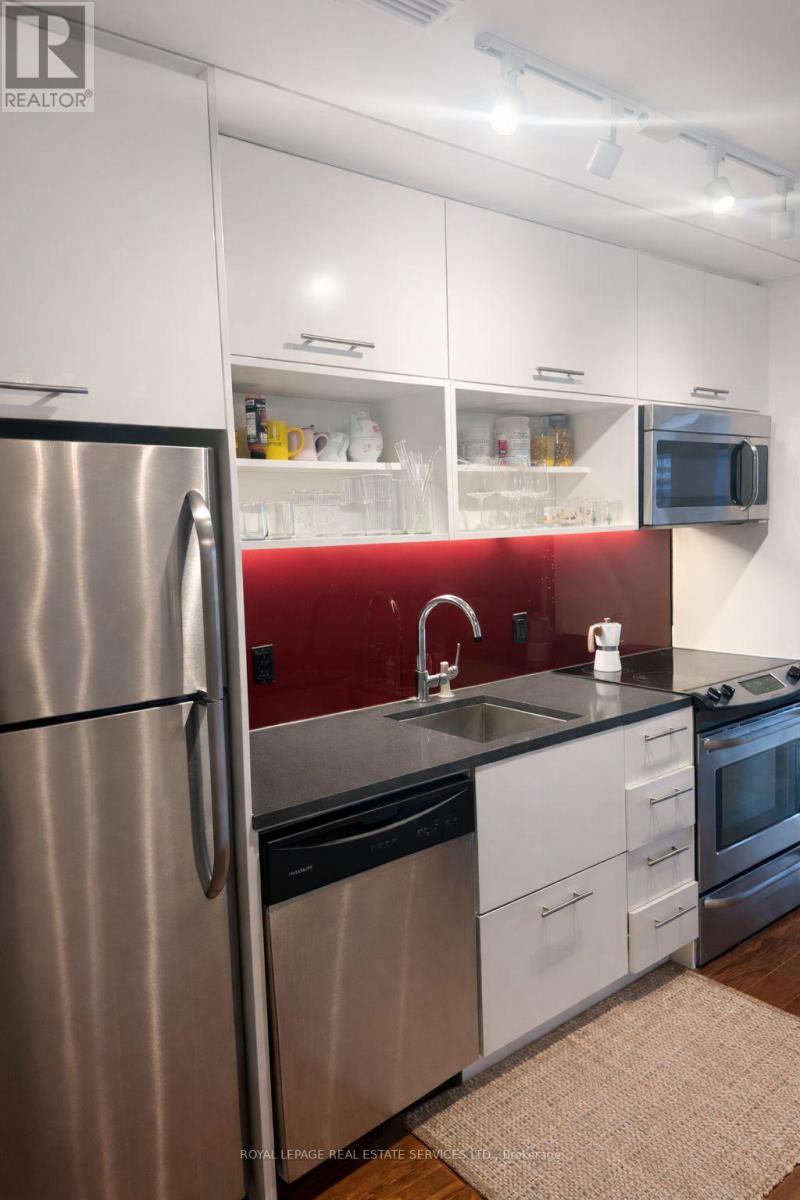 909 - 51 Trolley Crescent, Toronto, Ontario  M5A 0E9 - Photo 5 - C12884814