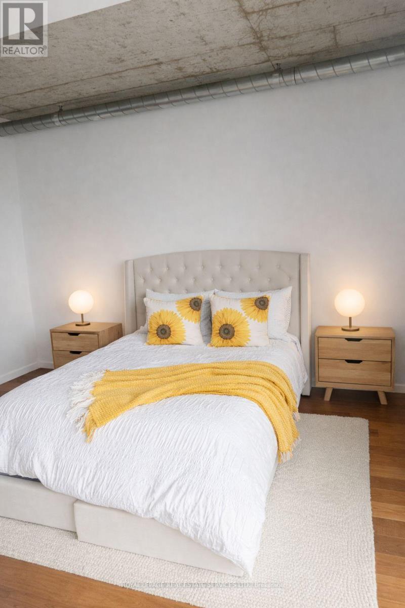 909 - 51 Trolley Crescent, Toronto, Ontario  M5A 0E9 - Photo 6 - C12884814