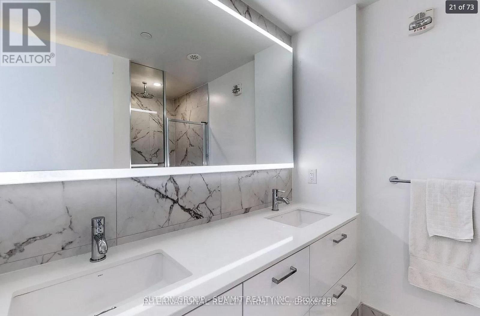 Th 5 - 1331 Queen Street N, Toronto, Ontario  M4L 0B1 - Photo 18 - E12884772