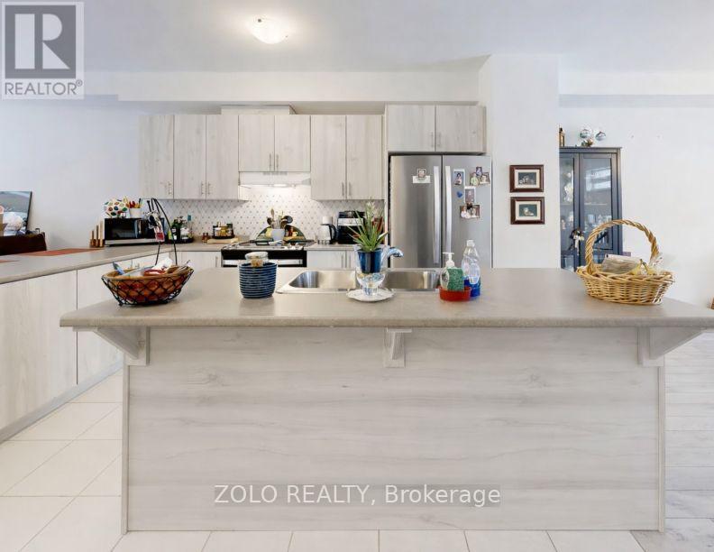 1988 Wilson Road N, Oshawa, Ontario  L1K 3G4 - Photo 11 - E12884792