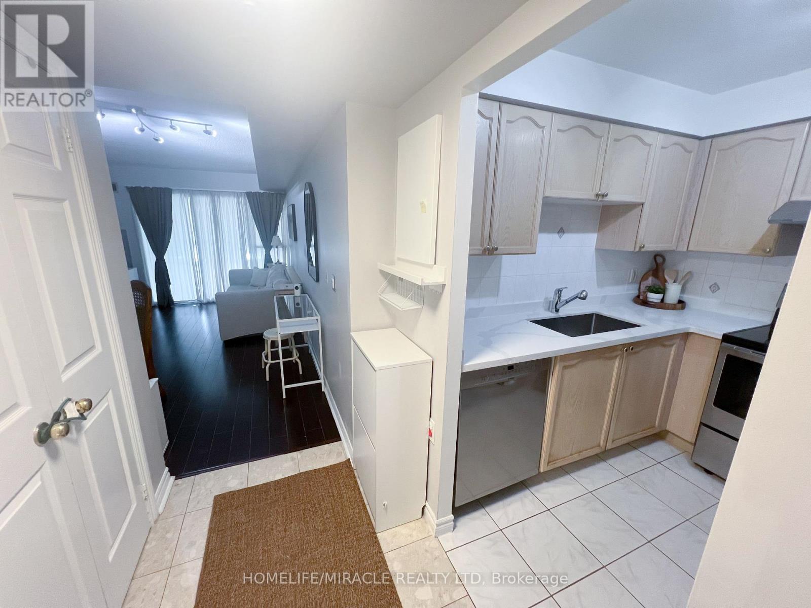 1901 - 2627 Mccowan Road, Toronto, Ontario  M1S 5T1 - Photo 2 - E12884820