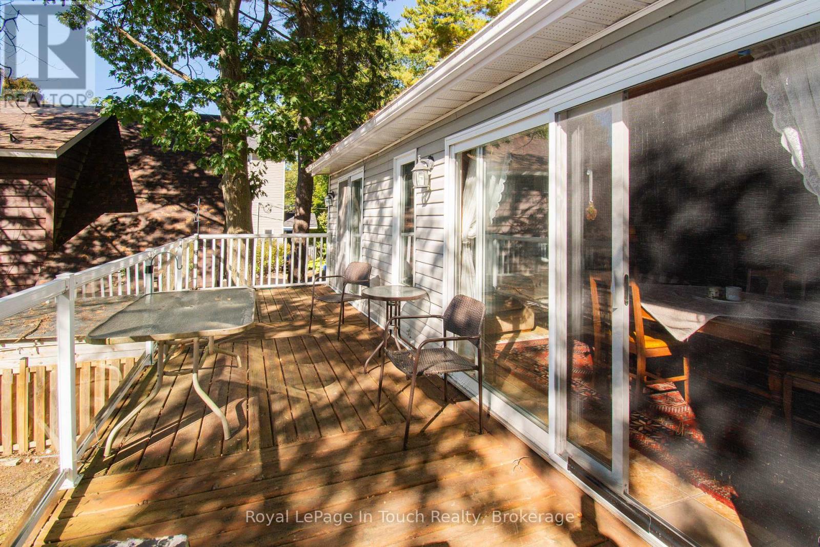 64 Wahnekewening Drive, Tiny, Ontario  L0L 2J0 - Photo 10 - S12884780