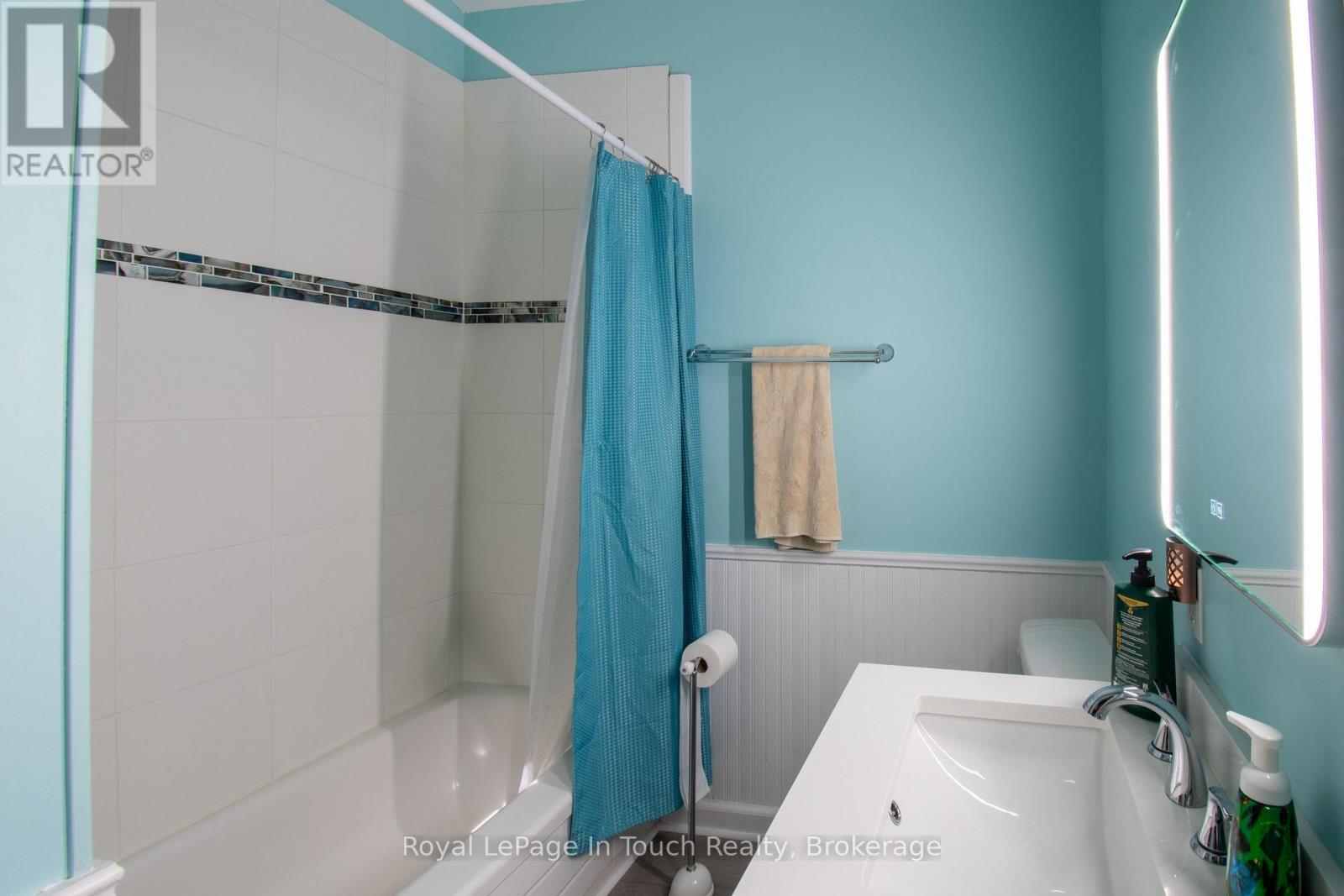 64 Wahnekewening Drive, Tiny, Ontario  L0L 2J0 - Photo 23 - S12884780