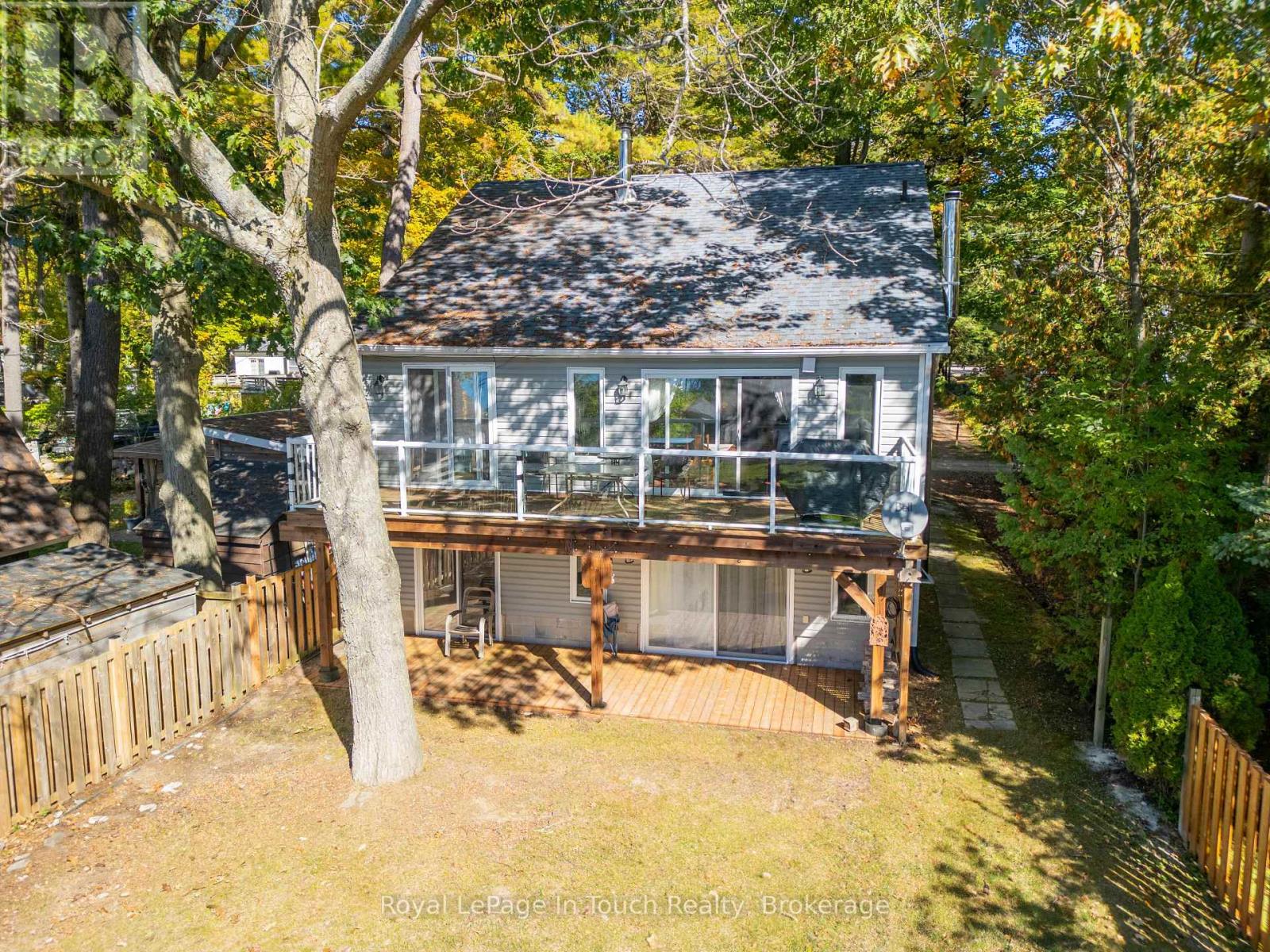 64 Wahnekewening Drive, Tiny, Ontario  L0L 2J0 - Photo 5 - S12884780