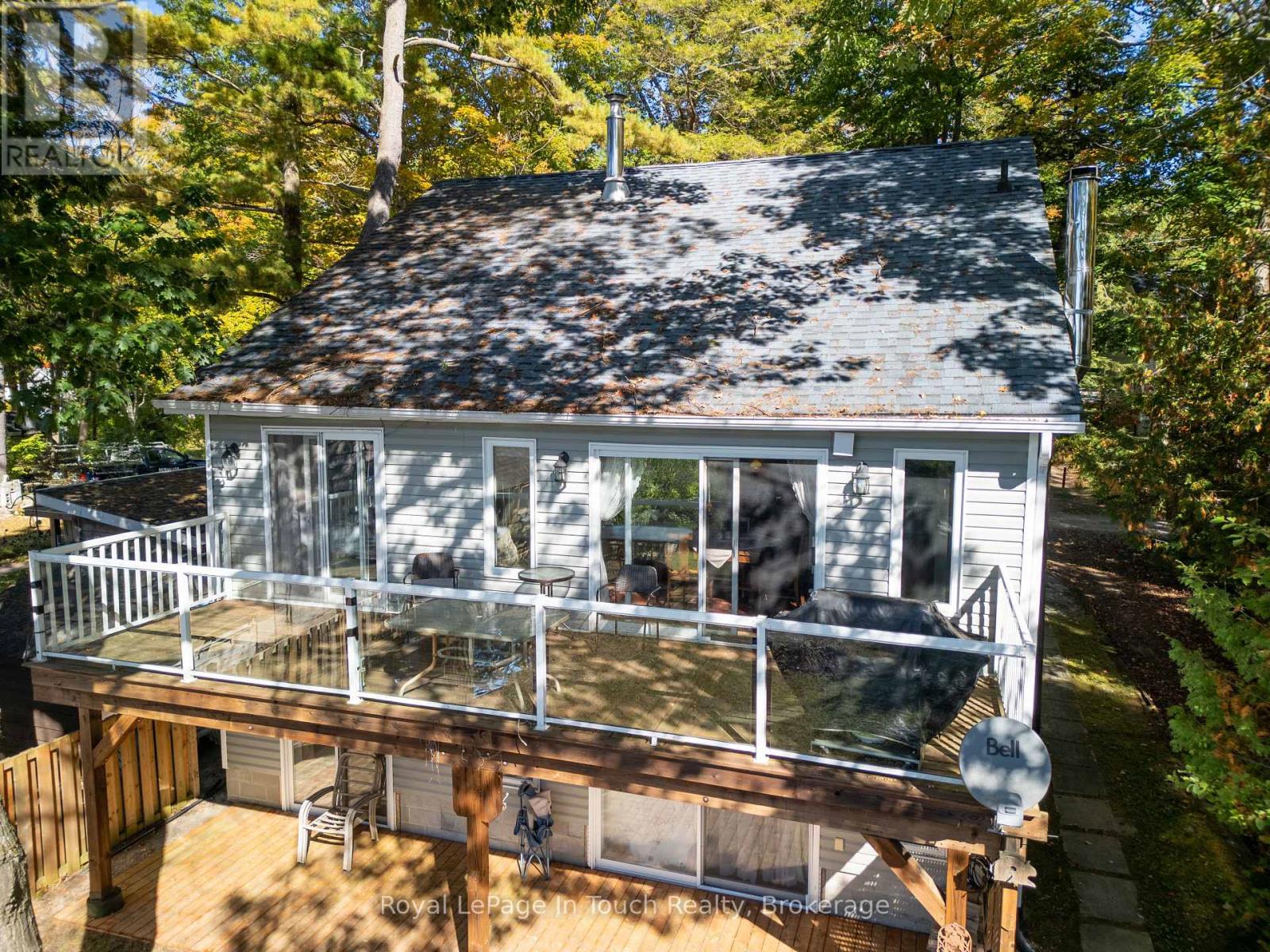 64 Wahnekewening Drive, Tiny, Ontario  L0L 2J0 - Photo 6 - S12884780