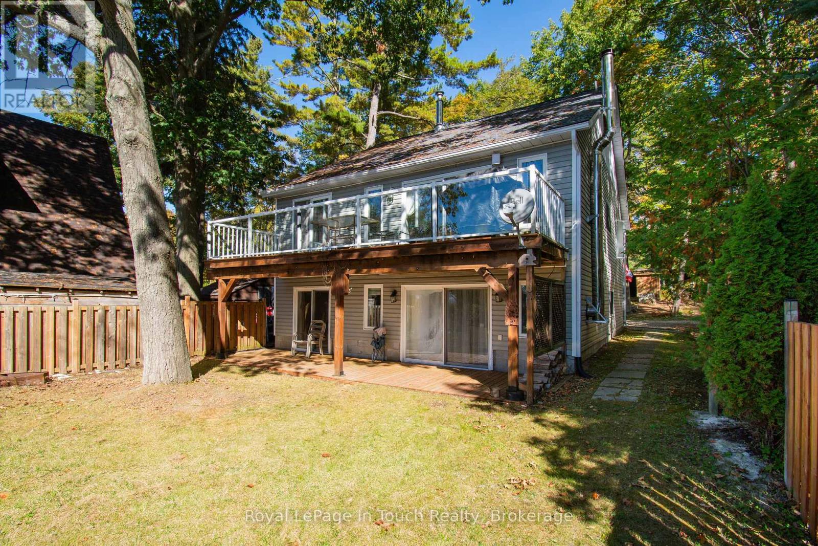 64 Wahnekewening Drive, Tiny, Ontario  L0L 2J0 - Photo 7 - S12884780