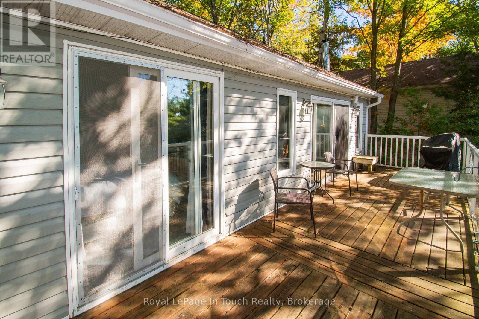 64 Wahnekewening Drive, Tiny, Ontario  L0L 2J0 - Photo 8 - S12884780