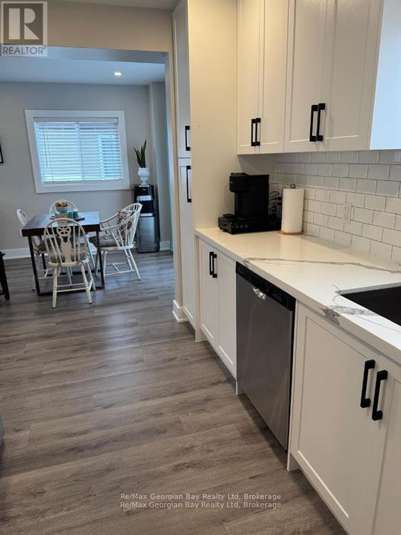 334 Rose Crescent, Midland, Ontario  L4R 5C1 - Photo 6 - S12884808