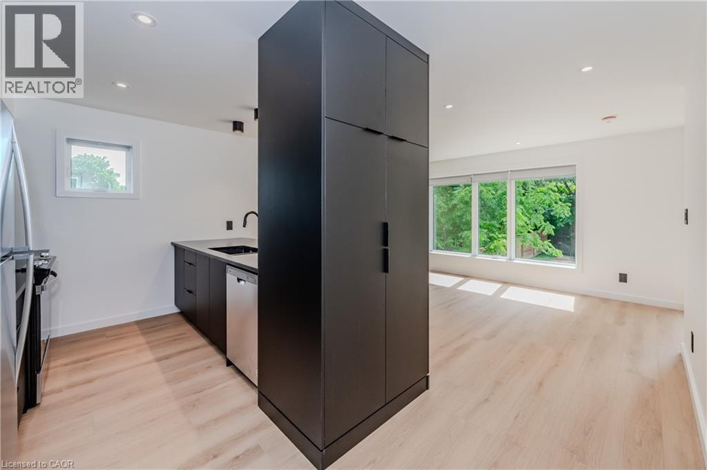 63 Union Street Unit# 3, Waterloo, Ontario  N2J 1B9 - Photo 5 - 40812337