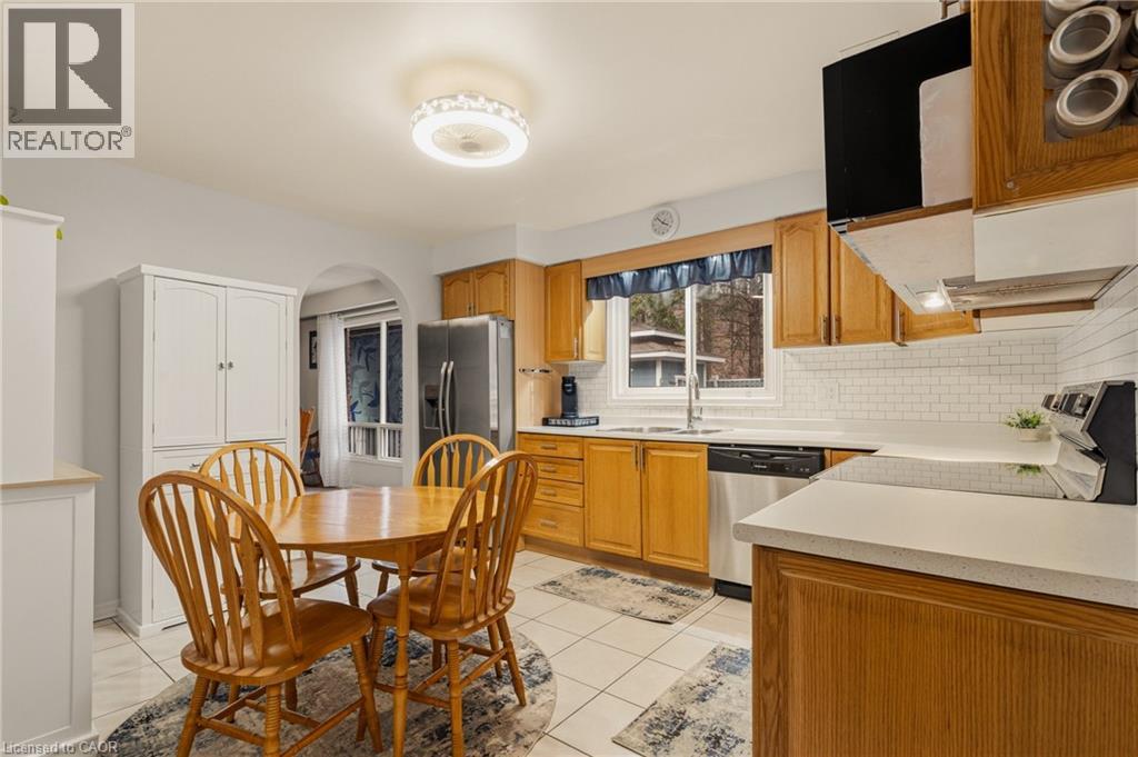 27 Jerome Park Drive, Hamilton, Ontario L9H 6G9 - Photo 11 - 40812145