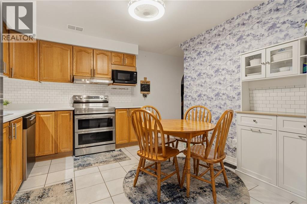 27 Jerome Park Drive, Hamilton, Ontario L9H 6G9 - Photo 13 - 40812145