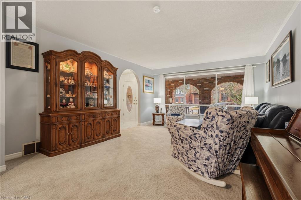 27 Jerome Park Drive, Hamilton, Ontario L9H 6G9 - Photo 18 - 40812145