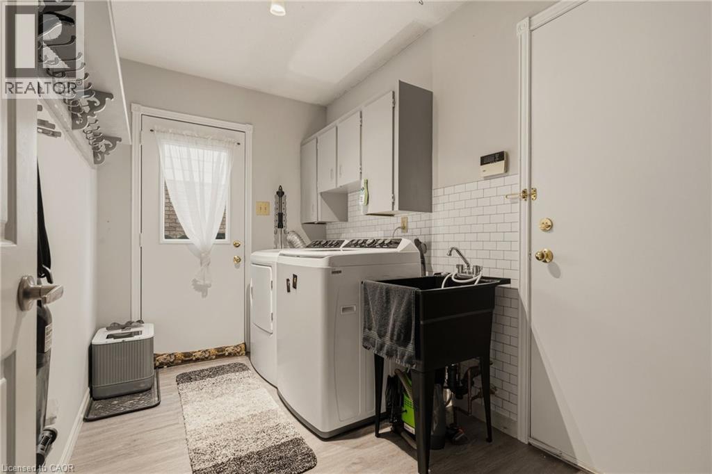 27 Jerome Park Drive, Hamilton, Ontario L9H 6G9 - Photo 8 - 40812145