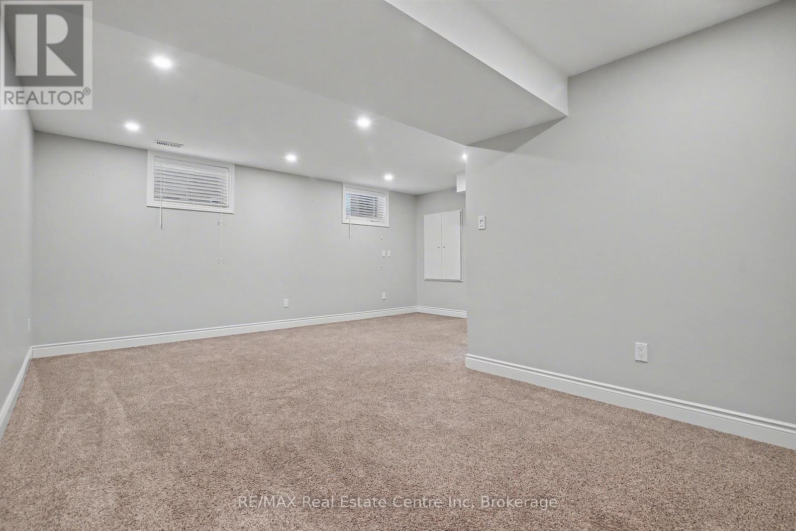 158 Kemp Crescent, Guelph, Ontario  N1E 0K1 - Photo 28 - X12884798