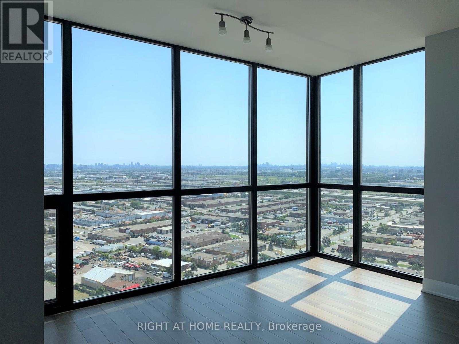 3001 - 2900 Highway 7 Road, Vaughan, Ontario  L4K 0G3 - Photo 10 - N12884768