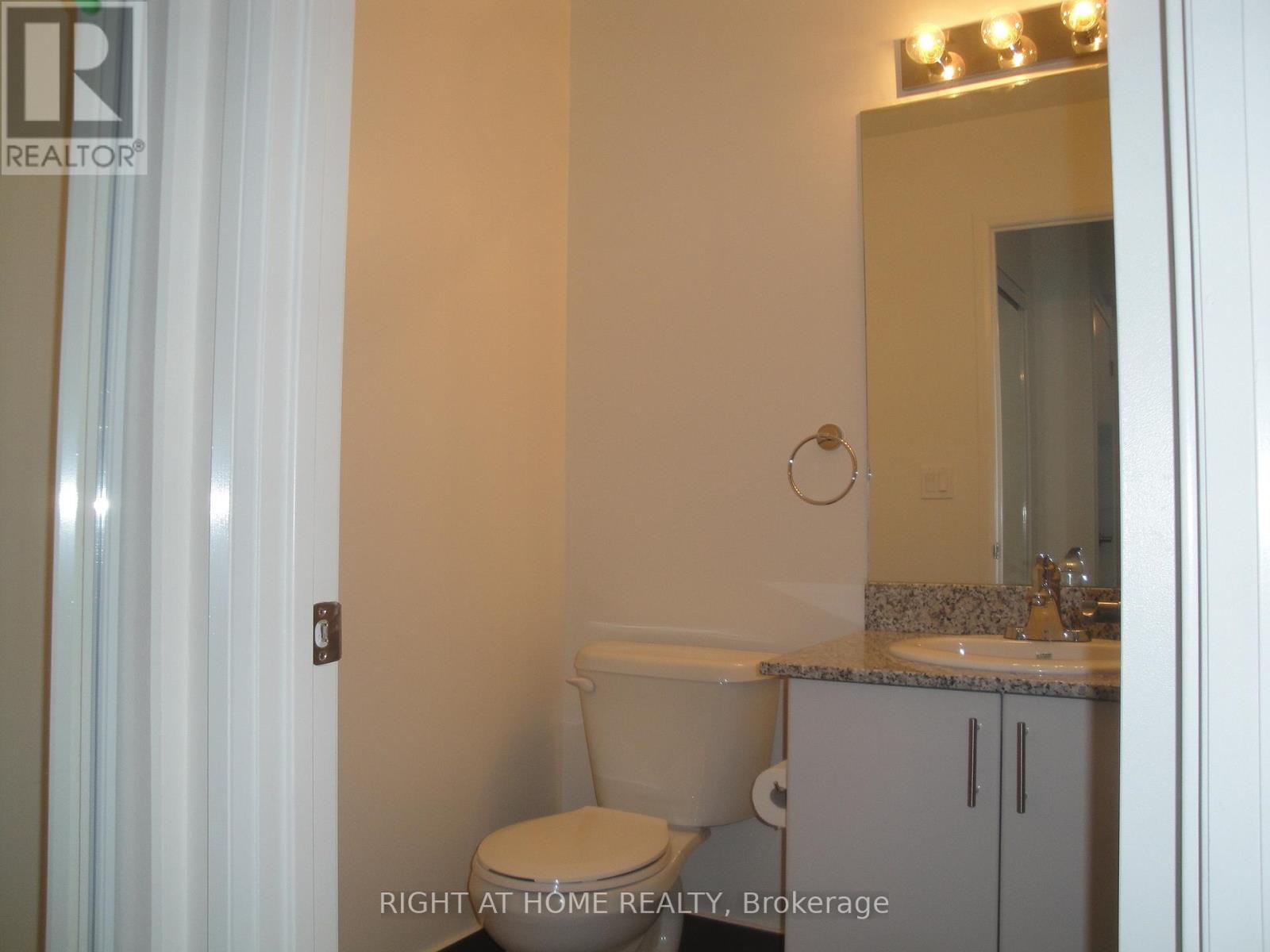 3001 - 2900 Highway 7 Road, Vaughan, Ontario  L4K 0G3 - Photo 15 - N12884768