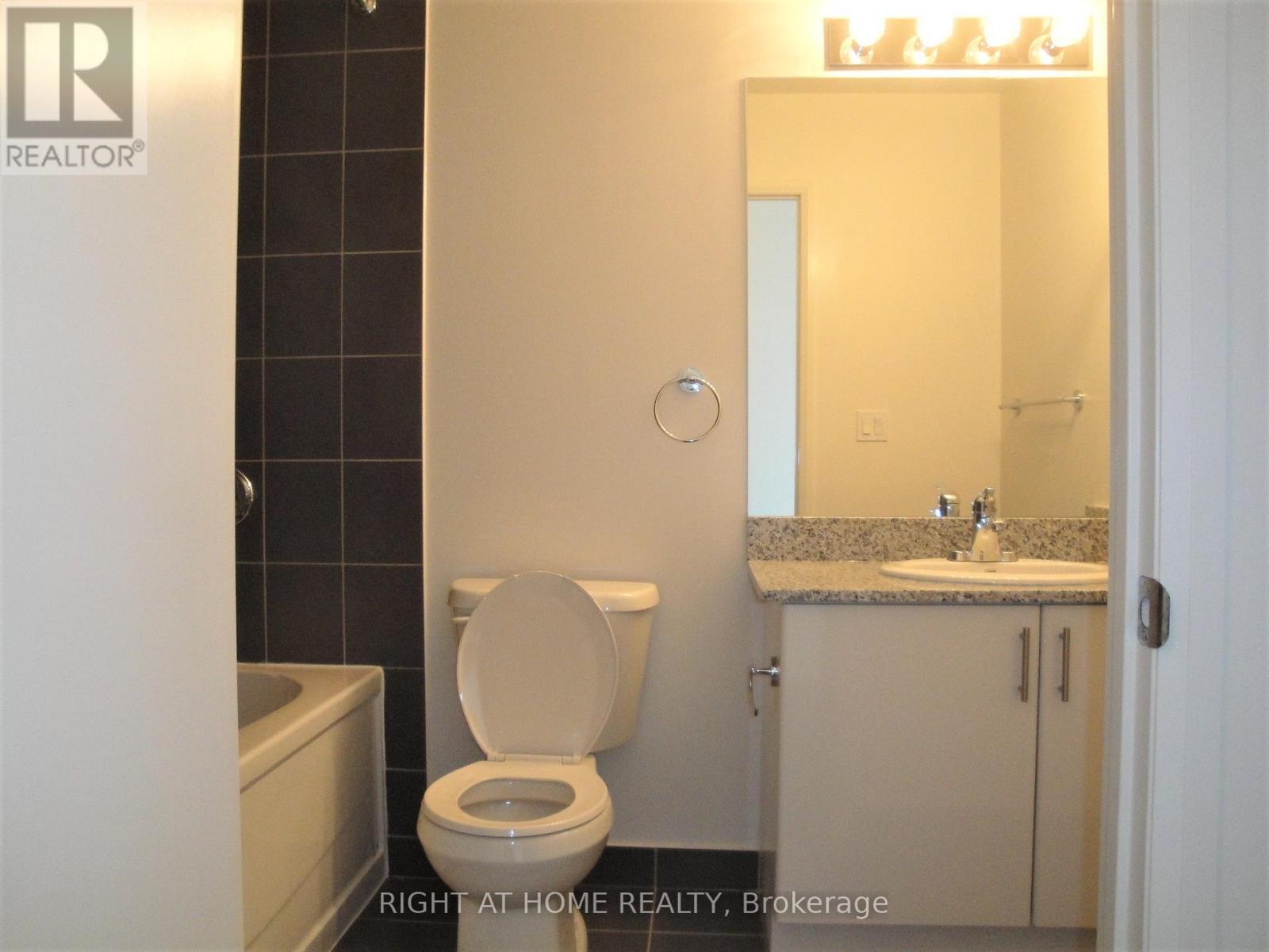 3001 - 2900 Highway 7 Road, Vaughan, Ontario  L4K 0G3 - Photo 19 - N12884768