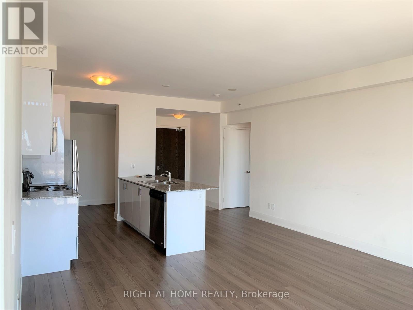 3001 - 2900 Highway 7 Road, Vaughan, Ontario  L4K 0G3 - Photo 9 - N12884768