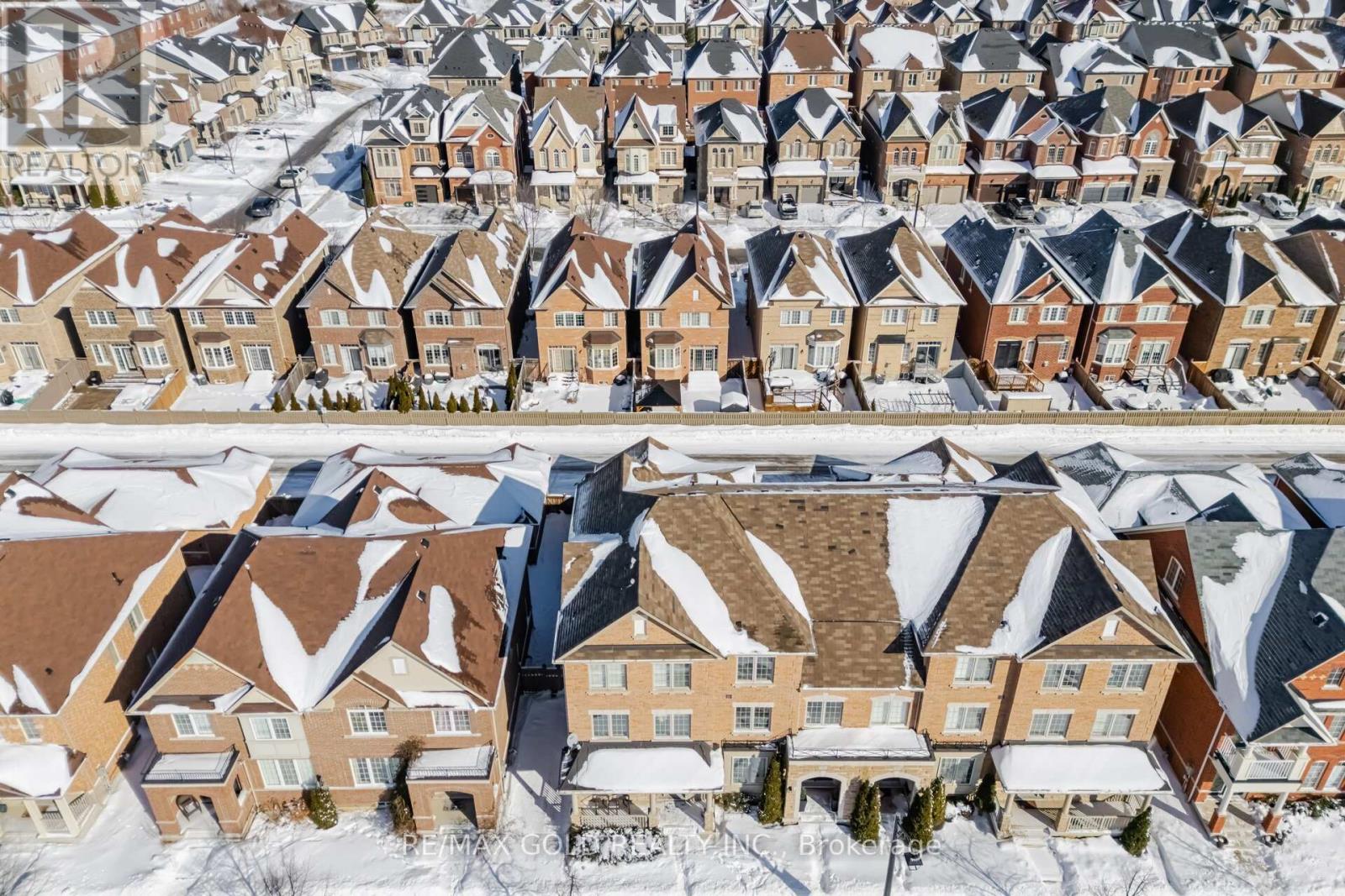 201 Barons Street, Vaughan (Kleinburg), Ontario  L4H 3Y8 - Photo 2 - N12884774