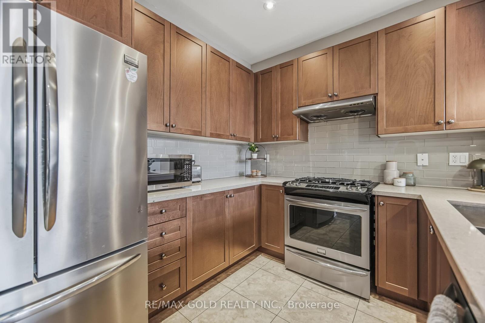 201 Barons Street, Vaughan (Kleinburg), Ontario  L4H 3Y8 - Photo 20 - N12884774