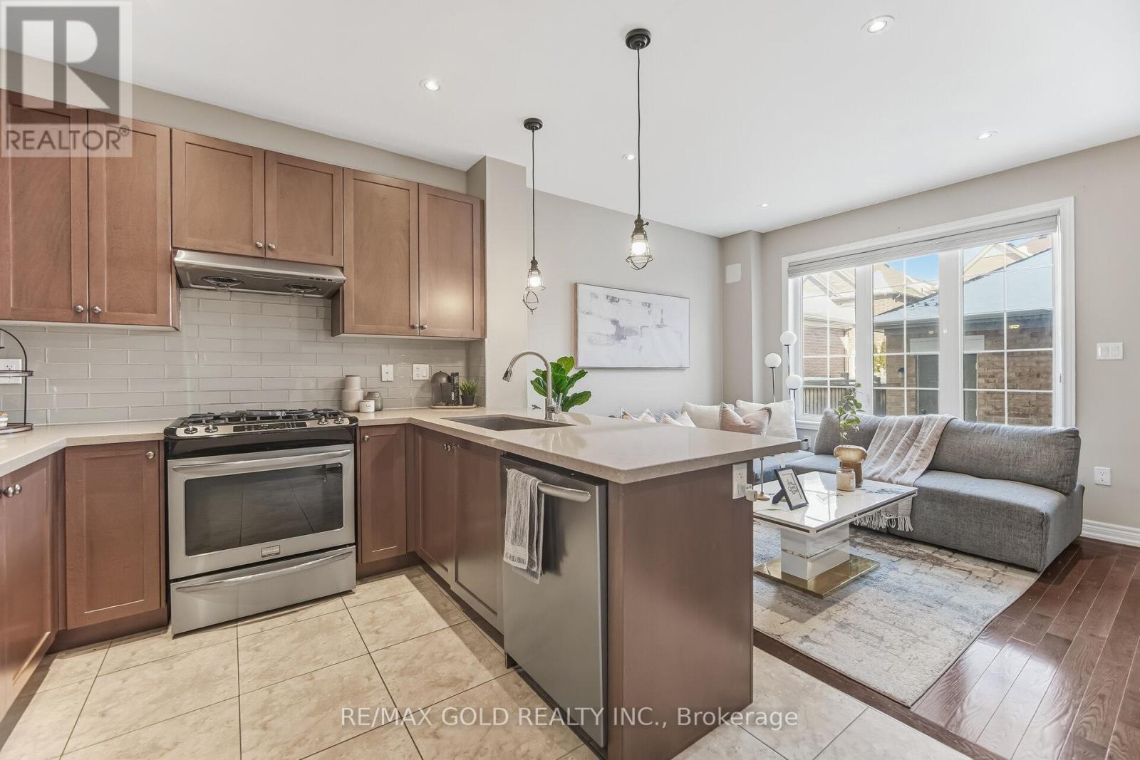 201 Barons Street, Vaughan (Kleinburg), Ontario  L4H 3Y8 - Photo 21 - N12884774