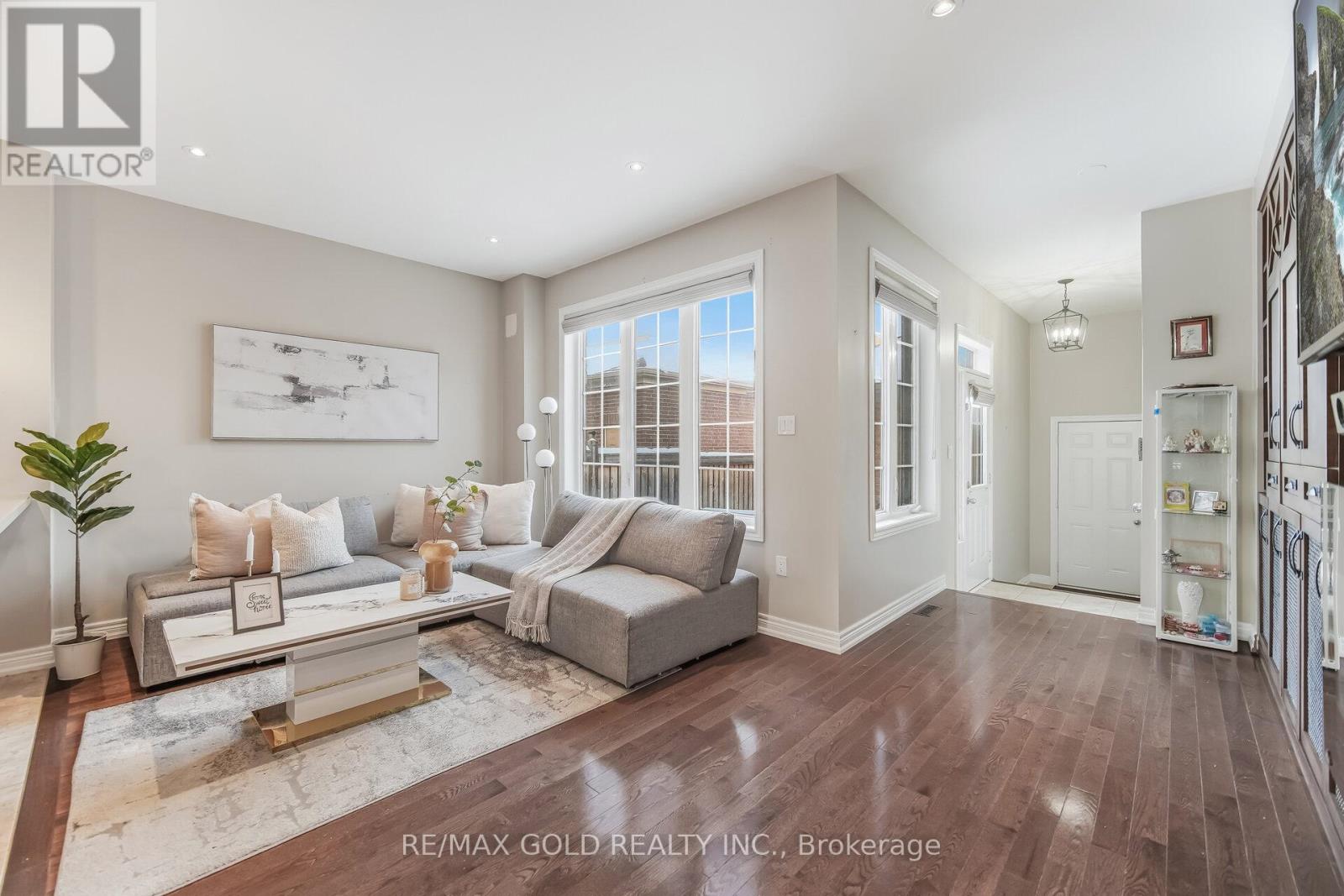 201 Barons Street, Vaughan (Kleinburg), Ontario  L4H 3Y8 - Photo 23 - N12884774