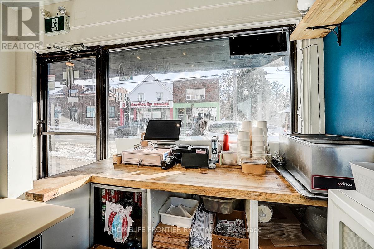 6246 Main Street, Whitchurch-Stouffville, Ontario  L4A 1E2 - Photo 5 - N12884796