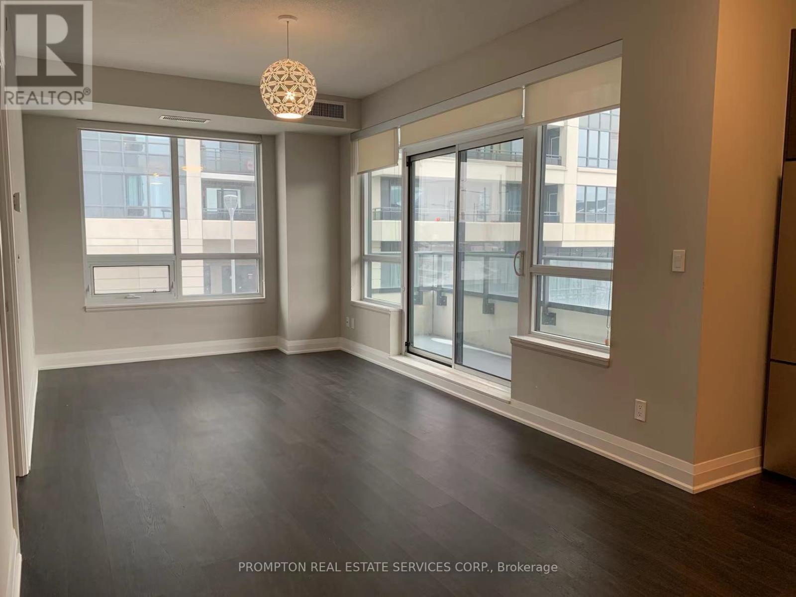 215 - 396 HWY 7 STREET E, Richmond Hill, Ontario