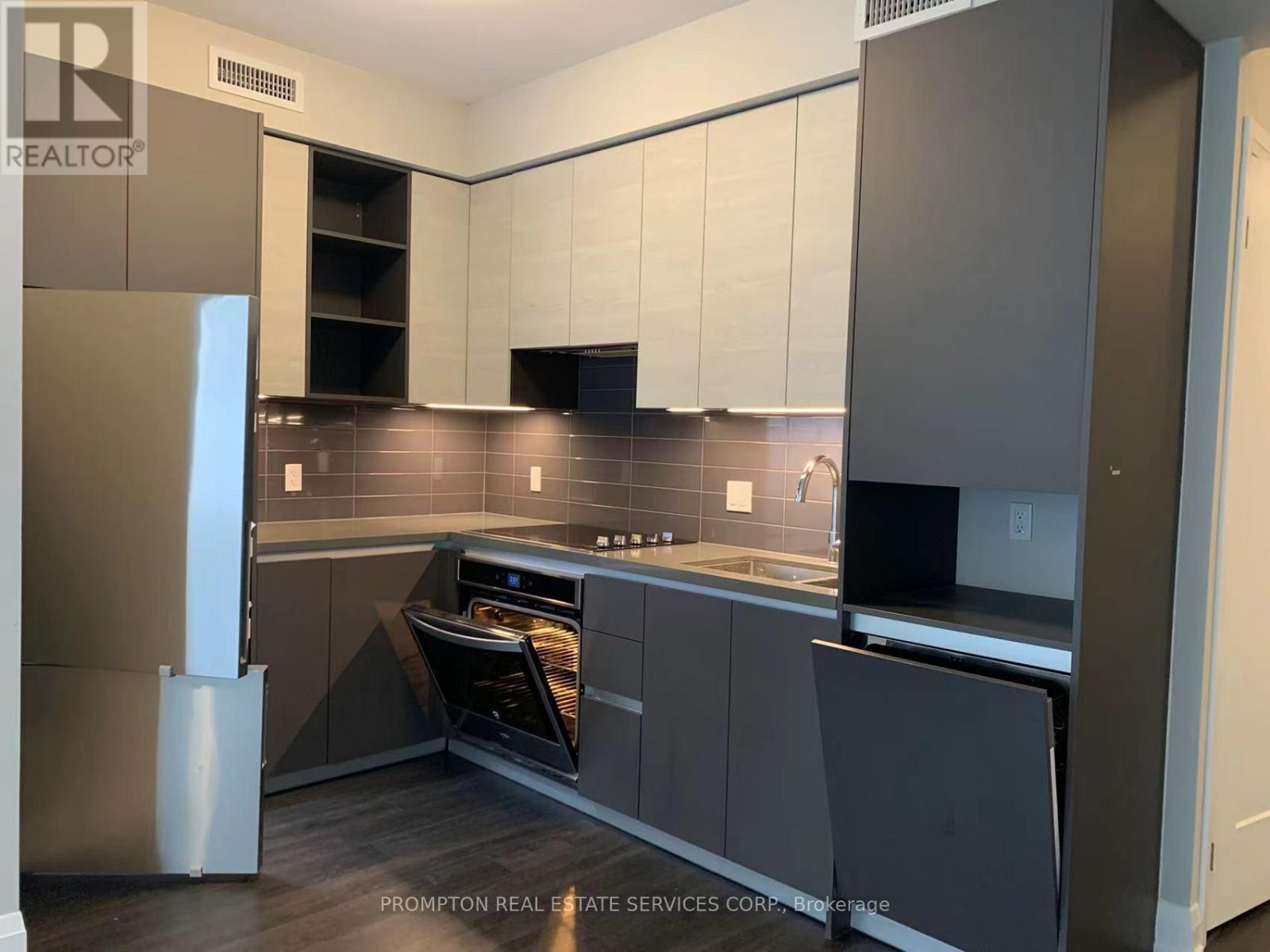 215 - 396 Hwy 7 Street E, Richmond Hill, Ontario  L4B 0G7 - Photo 4 - N12884822