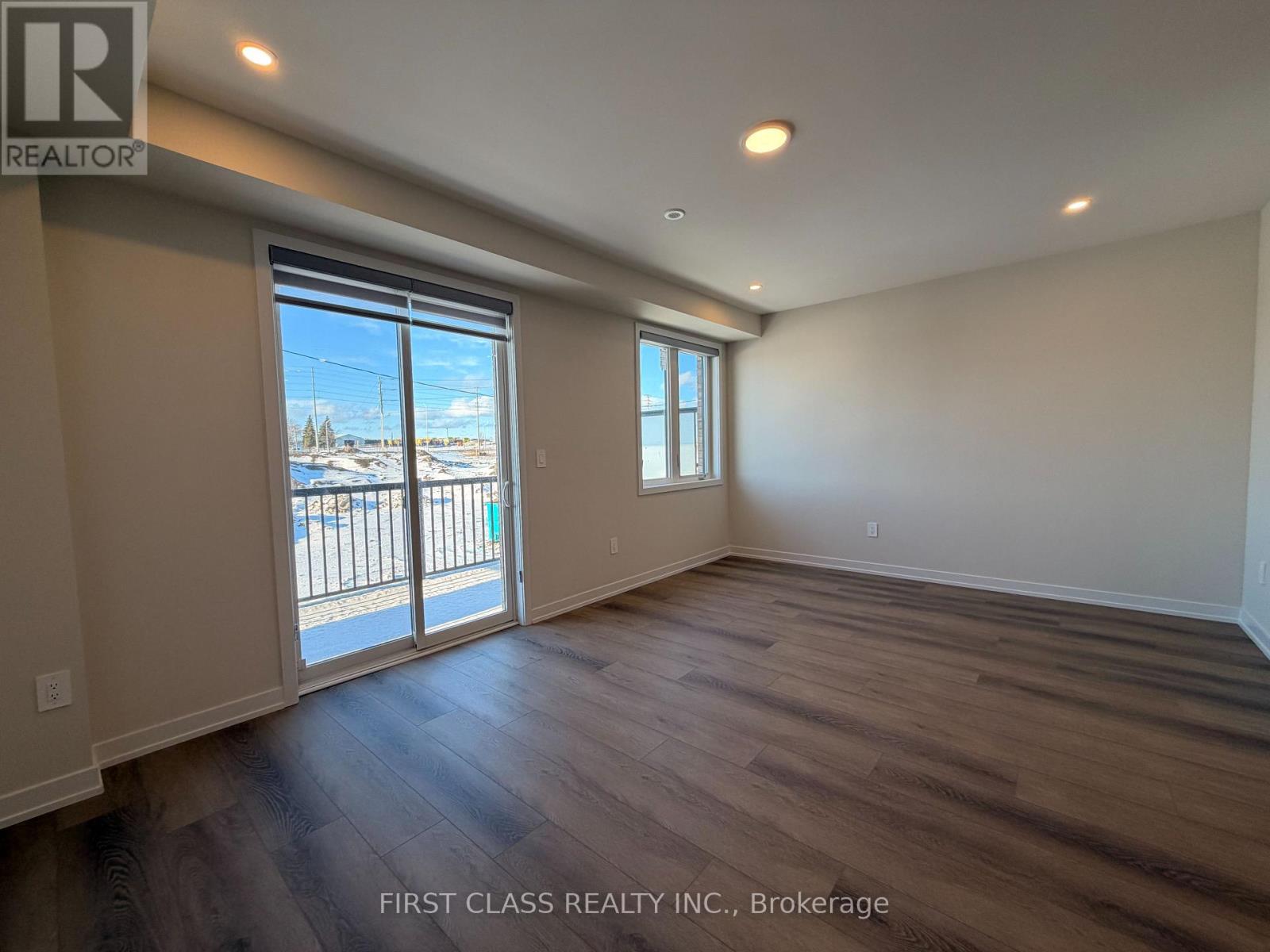 1 Peace Lane, Richmond Hill, Ontario  L4B 0J4 - Photo 4 - N12856868